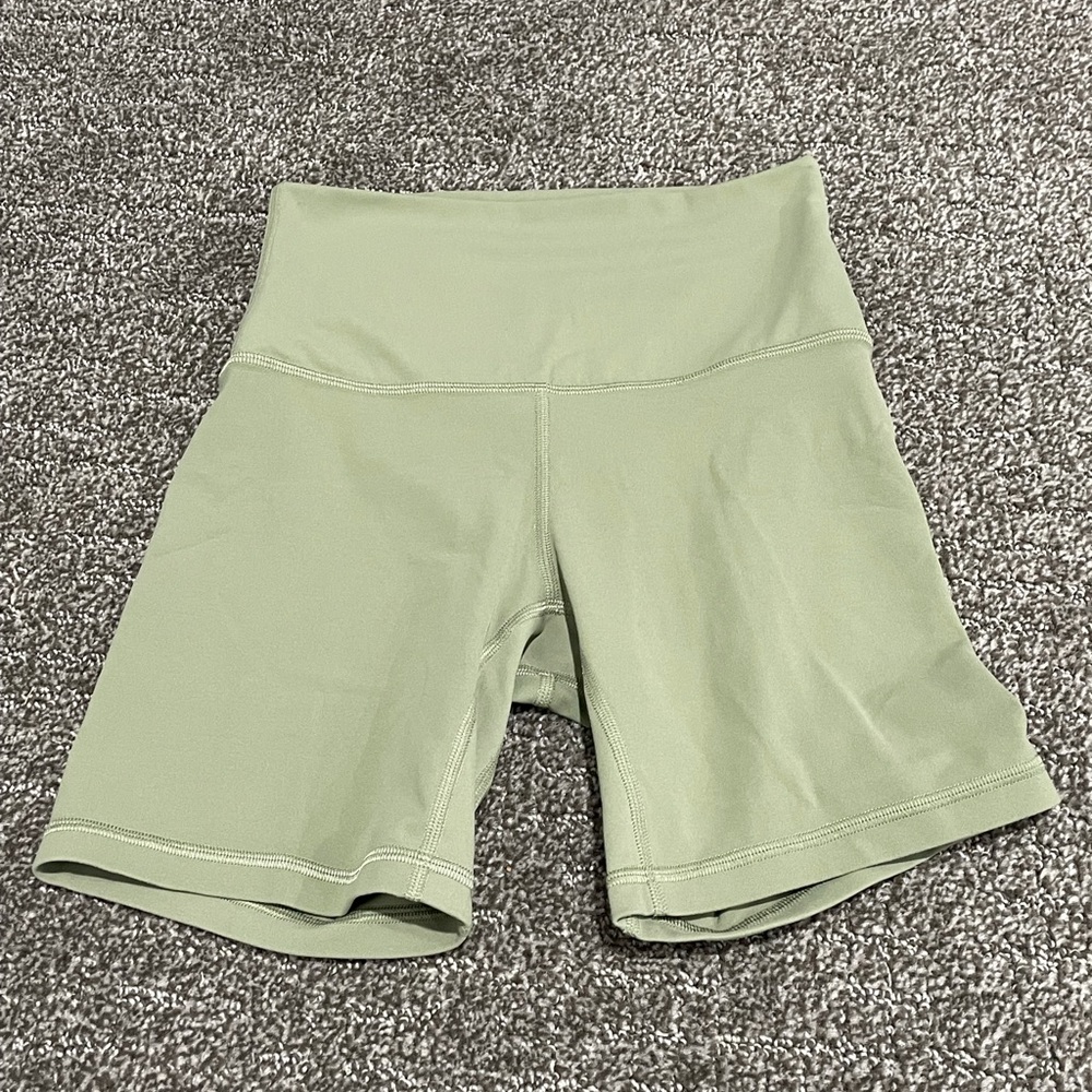 Lululemon align shorts 6inch